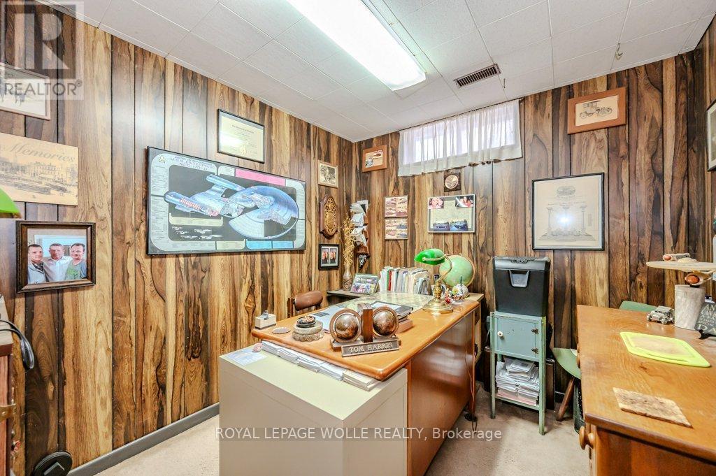 












39 BANNOCKBURN ROAD

,
Kitchener,




Ontario
N2R1M1

