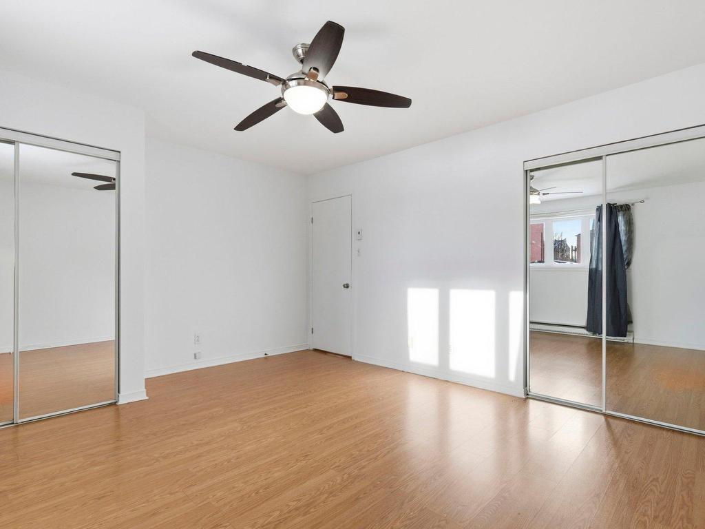 









2370


Rue Henri-Cyr

, 102,
Saint-Hubert (Longueuil),




QC
J3Y8G8

