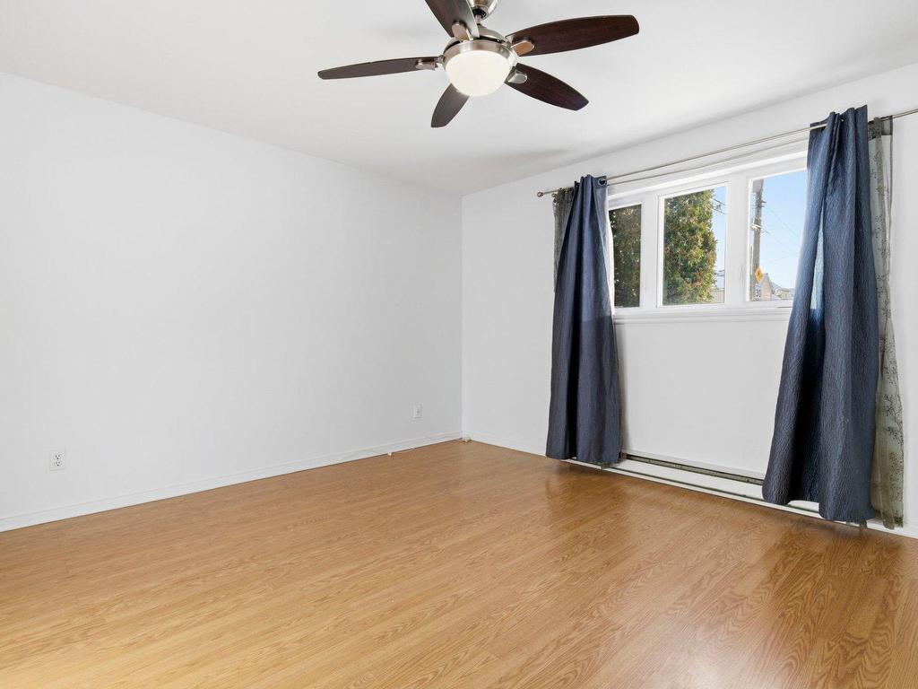 









2370


Rue Henri-Cyr

, 102,
Saint-Hubert (Longueuil),




QC
J3Y8G8

