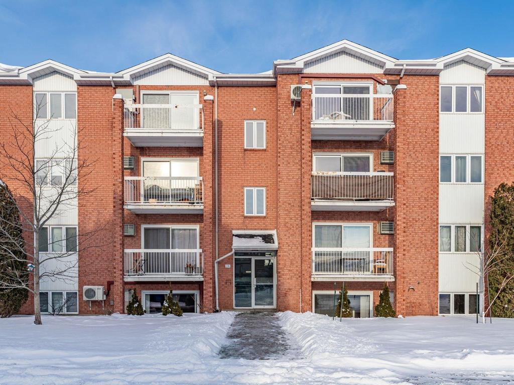 









2370


Rue Henri-Cyr

, 102,
Saint-Hubert (Longueuil),




QC
J3Y8G8

