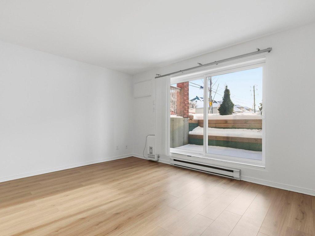 









2370


Rue Henri-Cyr

, 102,
Saint-Hubert (Longueuil),




QC
J3Y8G8

