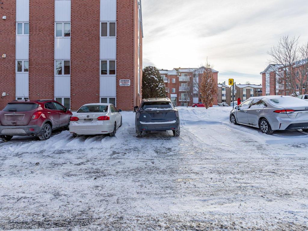 









2370


Rue Henri-Cyr

, 102,
Saint-Hubert (Longueuil),




QC
J3Y8G8

