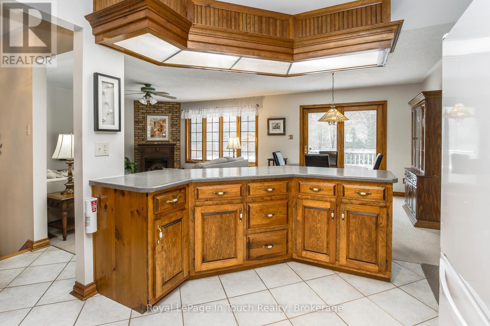 












29 MARY JANE ROAD

,
Tiny (Wyevale),




Ontario
L0L2T0

