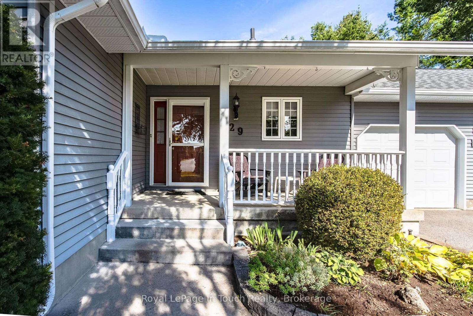 












29 MARY JANE ROAD

,
Tiny (Wyevale),




Ontario
L0L2T0

