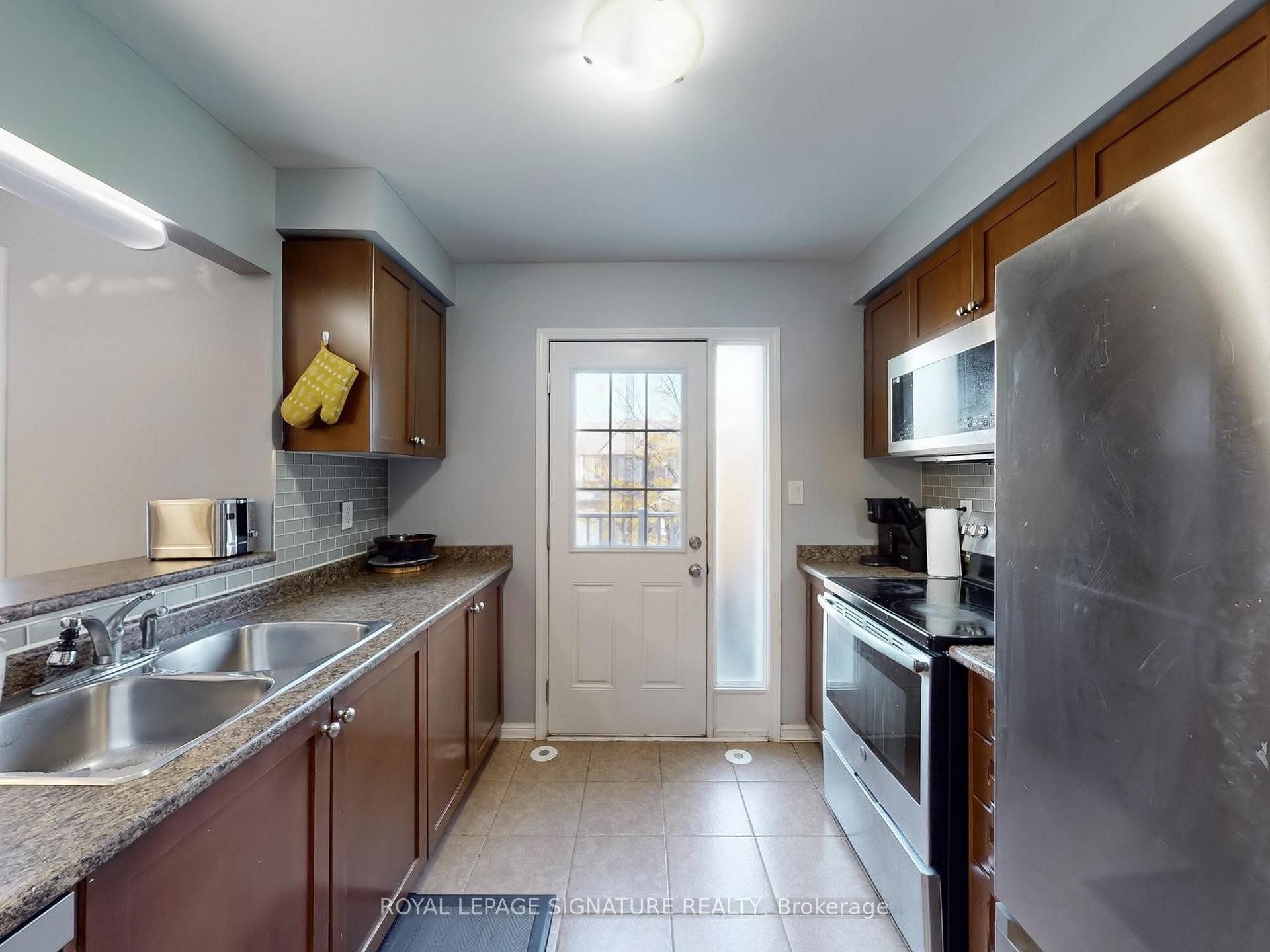 









597


Speyer

Circle,
Milton,




ON
L9T 0Y1

