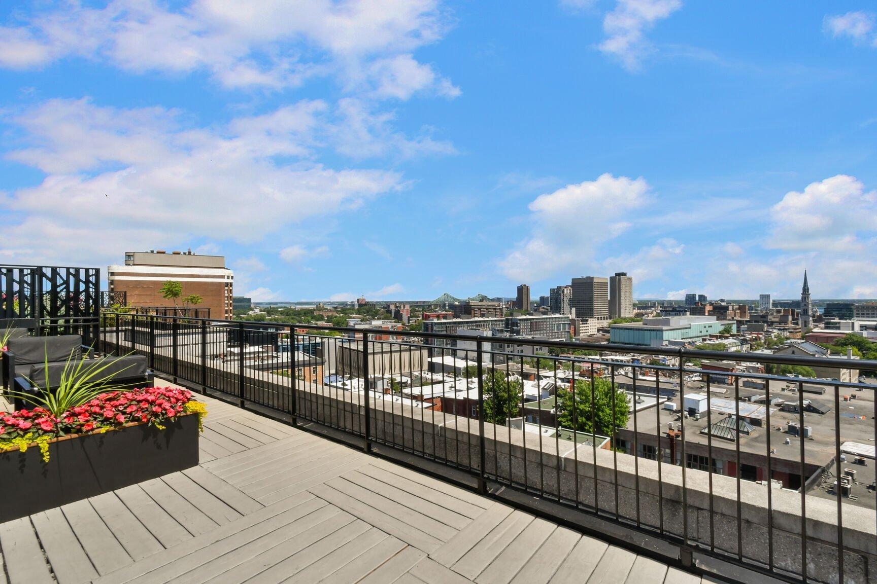 









3419


Av. Henri-Julien

, P1-302,
Montréal (Le Plateau-Mont-Royal),




QC
H2X3H3

