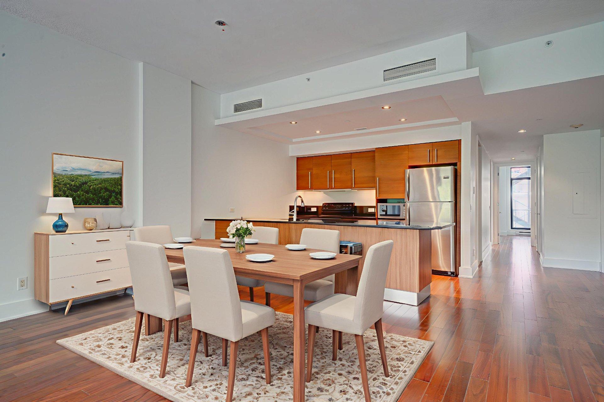 









3419


Av. Henri-Julien

, P1-302,
Montréal (Le Plateau-Mont-Royal),




QC
H2X3H3

