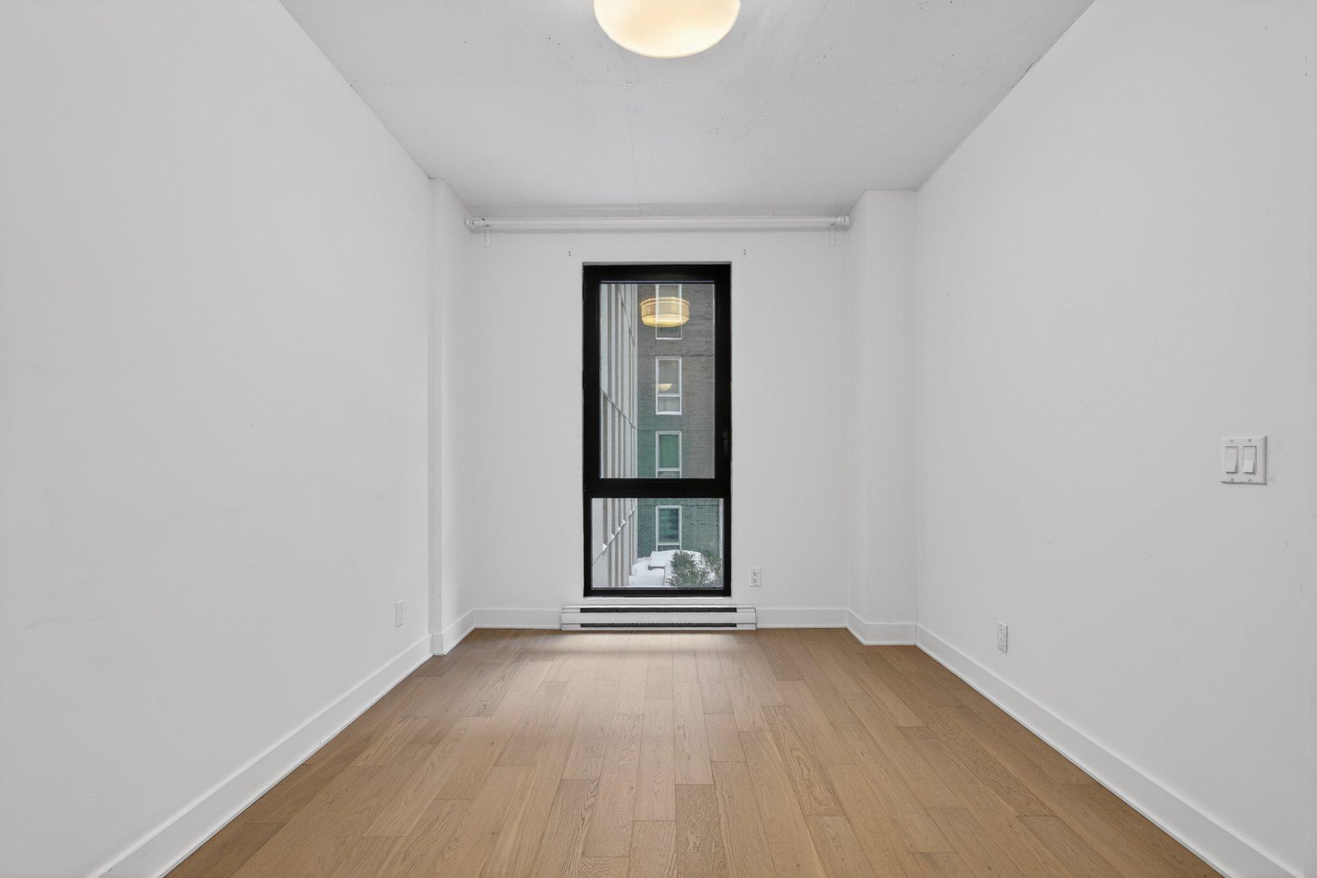 









1414


Rue Chomedey

, 310,
Montréal (Ville-Marie),




QC
H3H0A2

