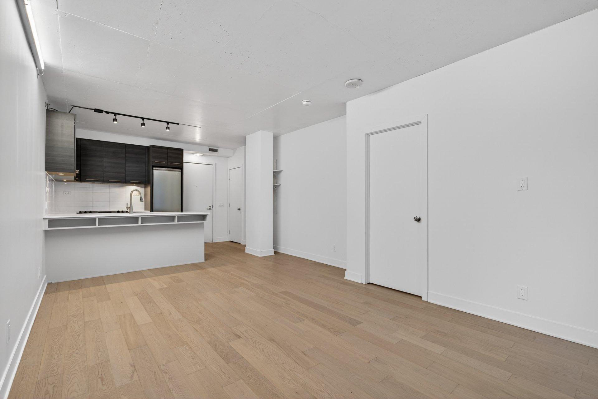 









1414


Rue Chomedey

, 310,
Montréal (Ville-Marie),




QC
H3H0A2

