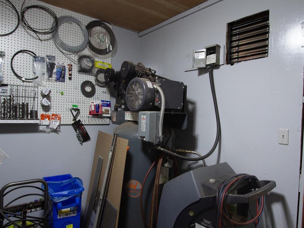 












1213 Ellerslie Road

,
Ellerslie-Bideford,




PE
C0B 1J0

