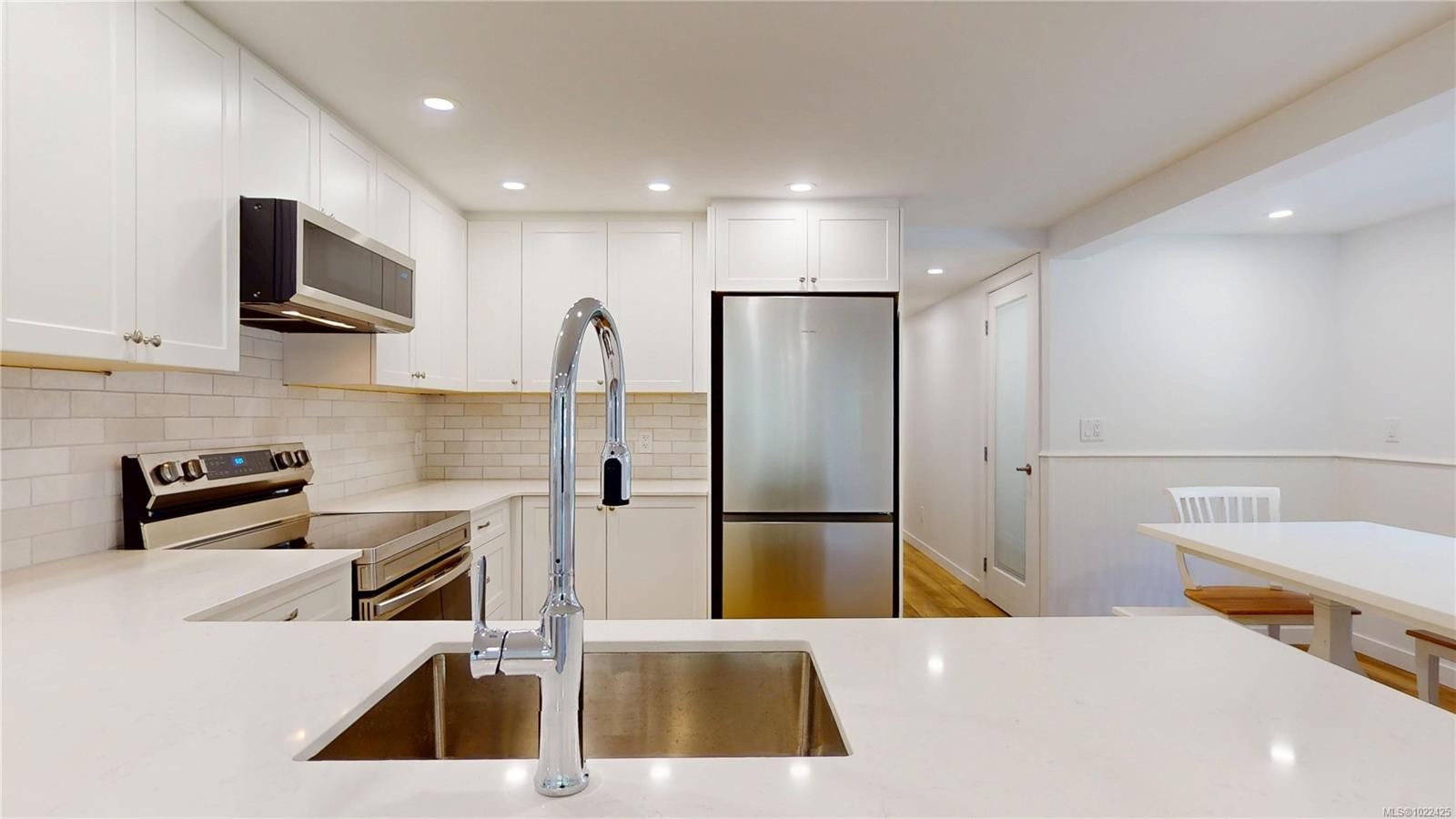 









2785


Wallbank

Rd, 48,
Shawnigan Lake,




BC
V8H 2A5

