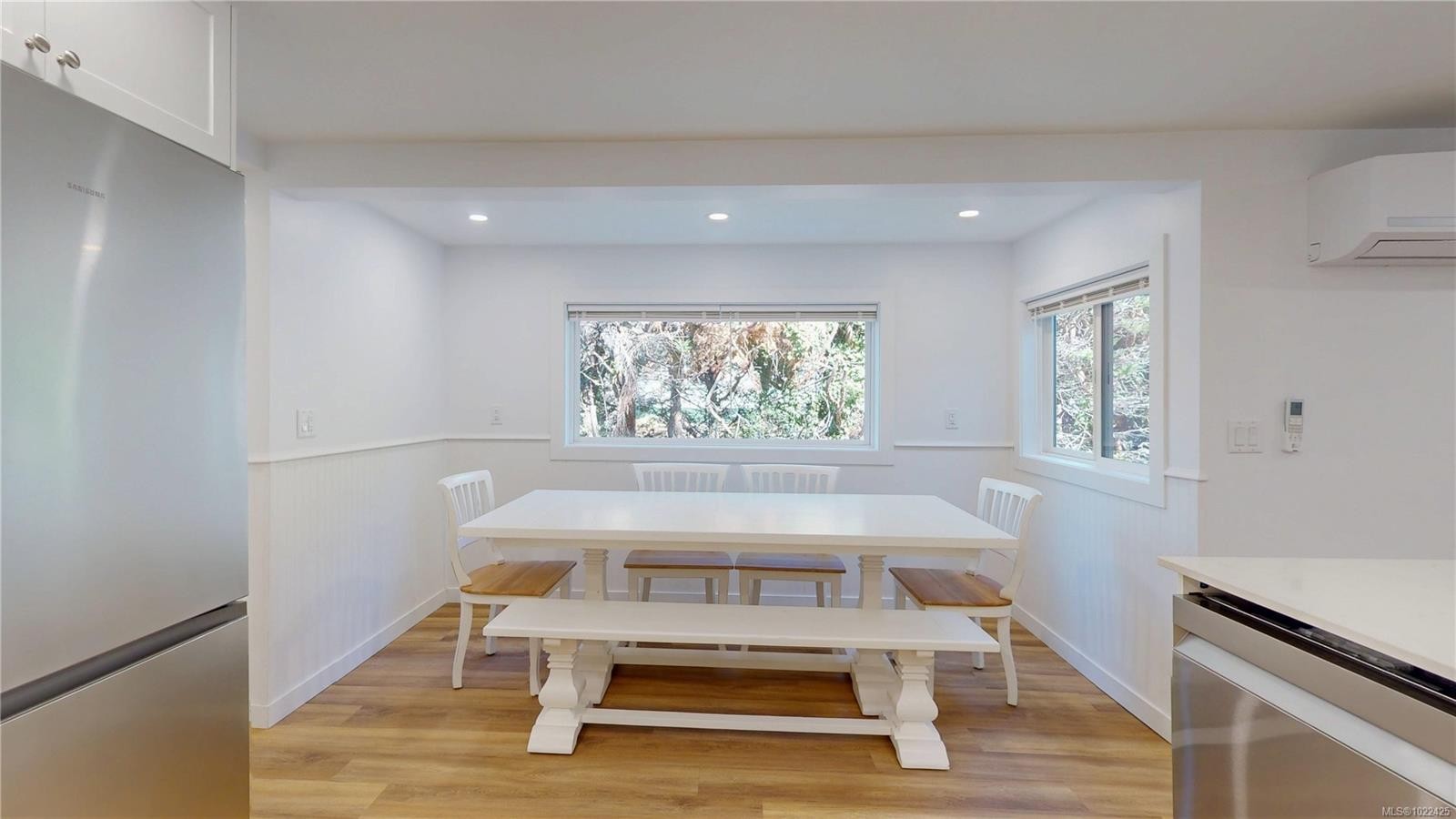 









2785


Wallbank

Rd, 48,
Shawnigan Lake,




BC
V8H 2A5

