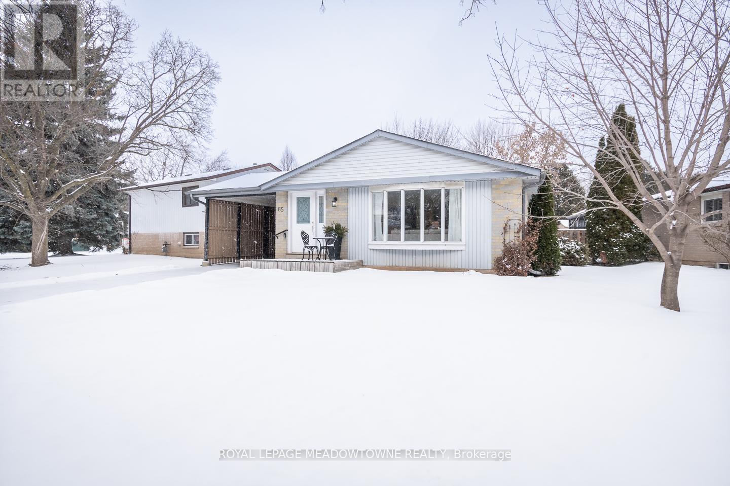 












65 LORNE SCOTS DRIVE

,
Milton,




Ontario
L9T2Z2

