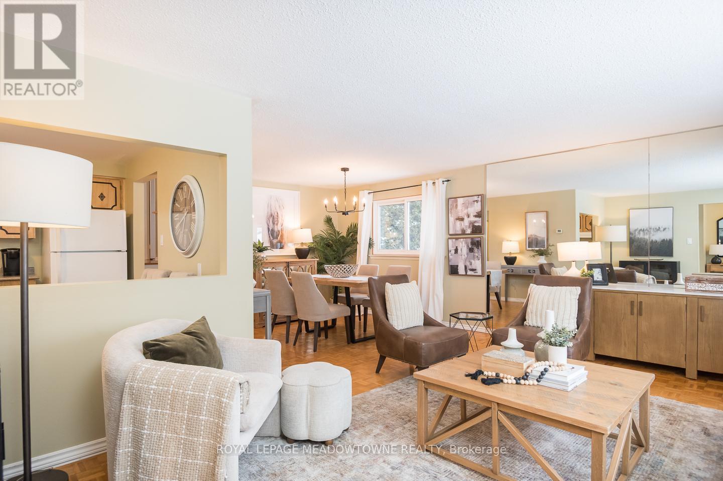 












65 LORNE SCOTS DRIVE

,
Milton,




Ontario
L9T2Z2

