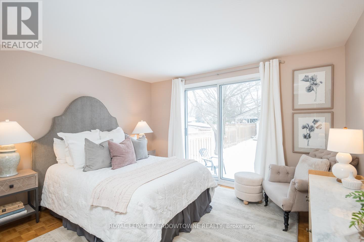 












65 LORNE SCOTS DRIVE

,
Milton,




Ontario
L9T2Z2

