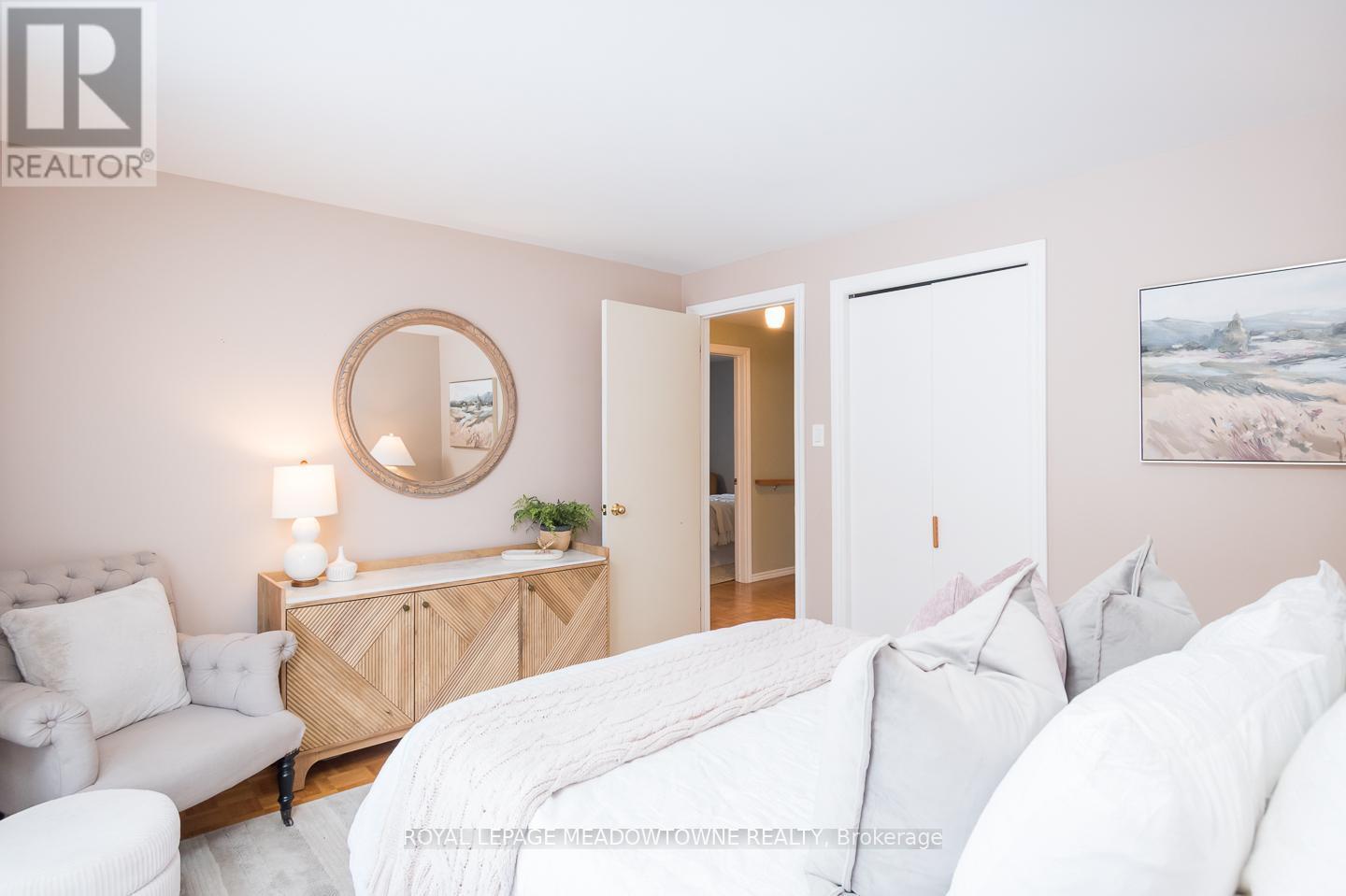 












65 LORNE SCOTS DRIVE

,
Milton,




Ontario
L9T2Z2

