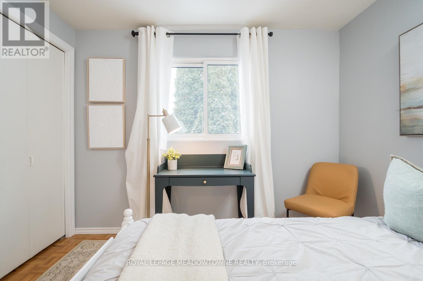 












65 LORNE SCOTS DRIVE

,
Milton,




Ontario
L9T2Z2

