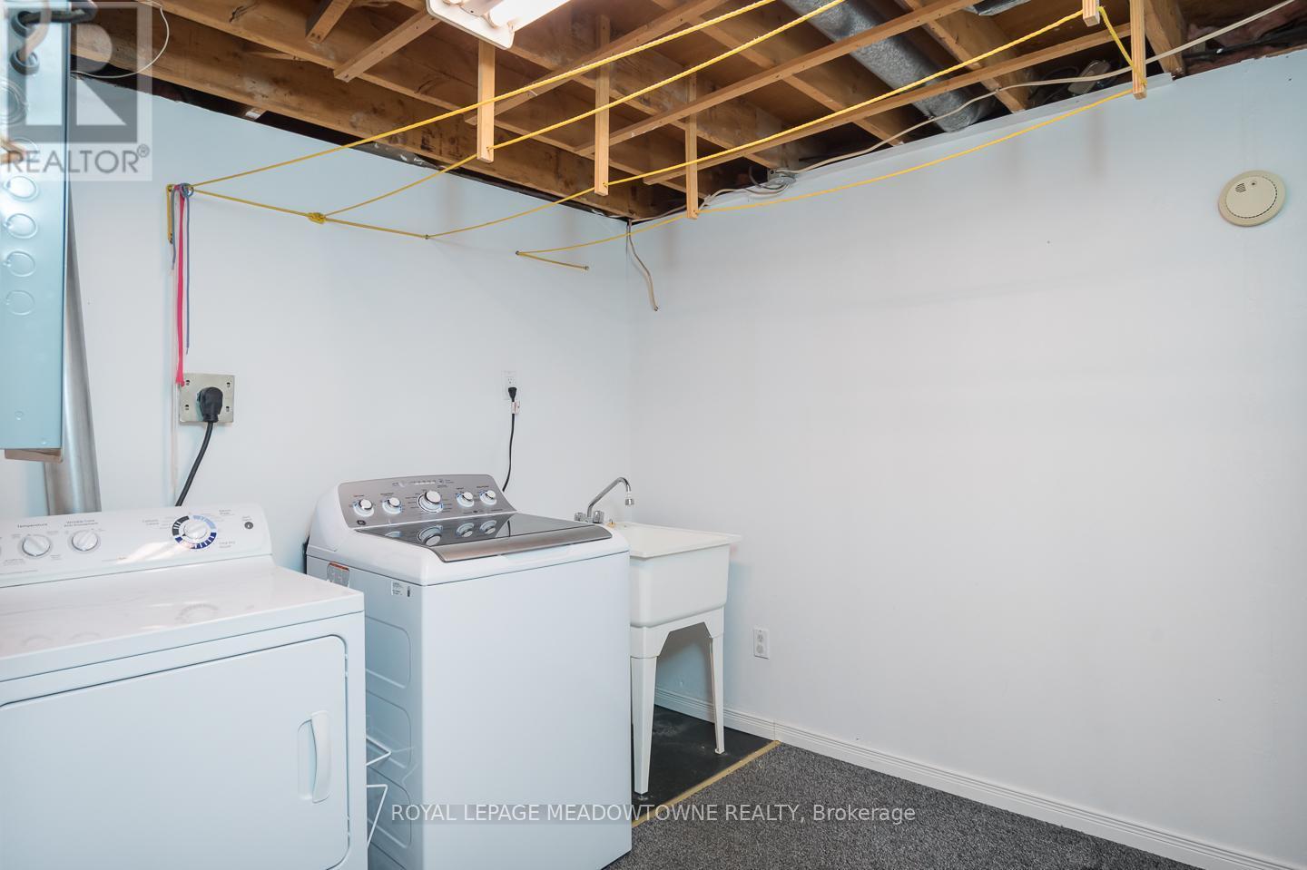 












65 LORNE SCOTS DRIVE

,
Milton,




Ontario
L9T2Z2

