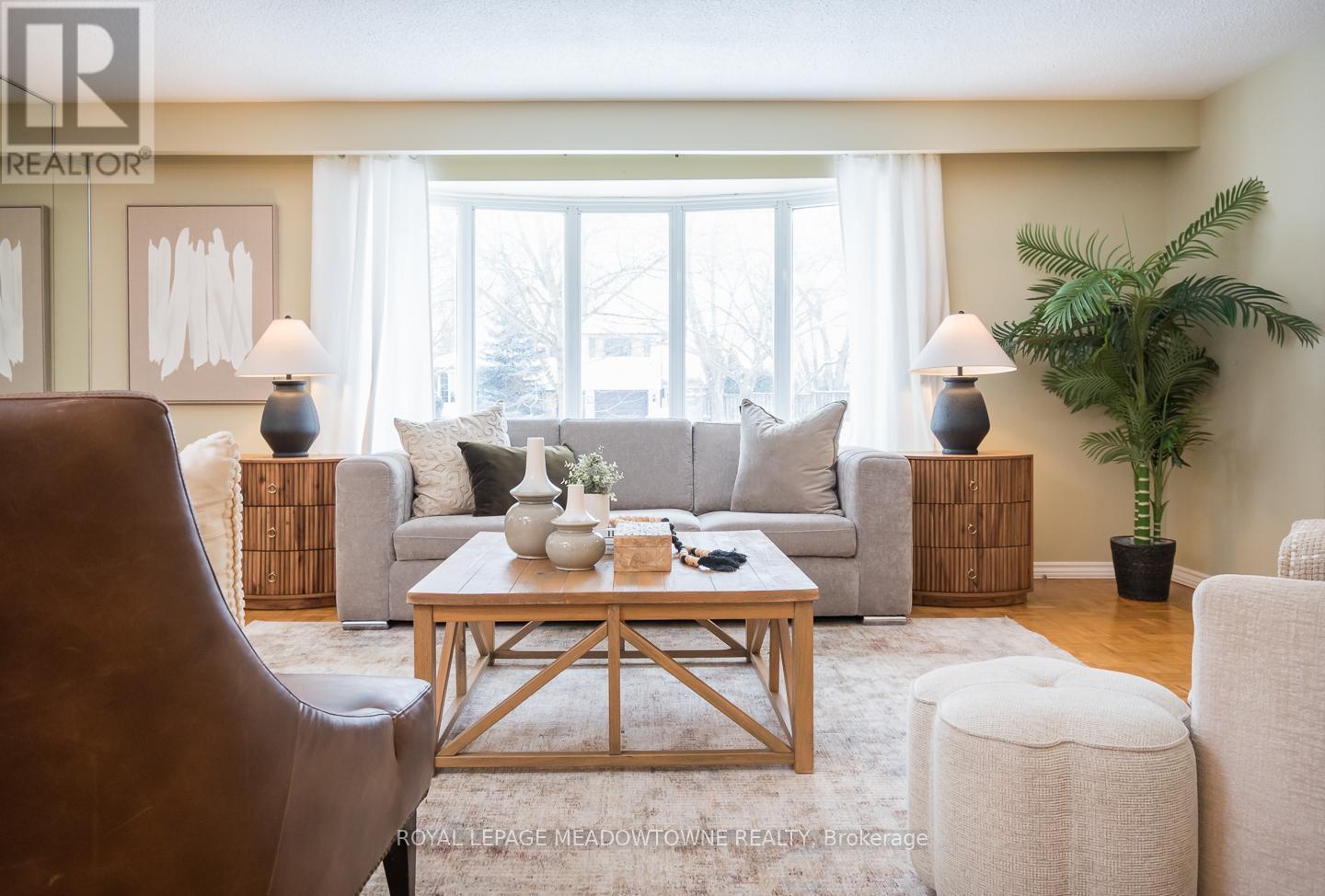 












65 LORNE SCOTS DRIVE

,
Milton,




Ontario
L9T2Z2

