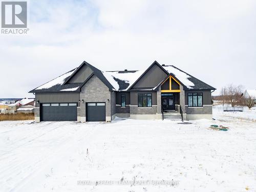 Frontage 3 car Garage