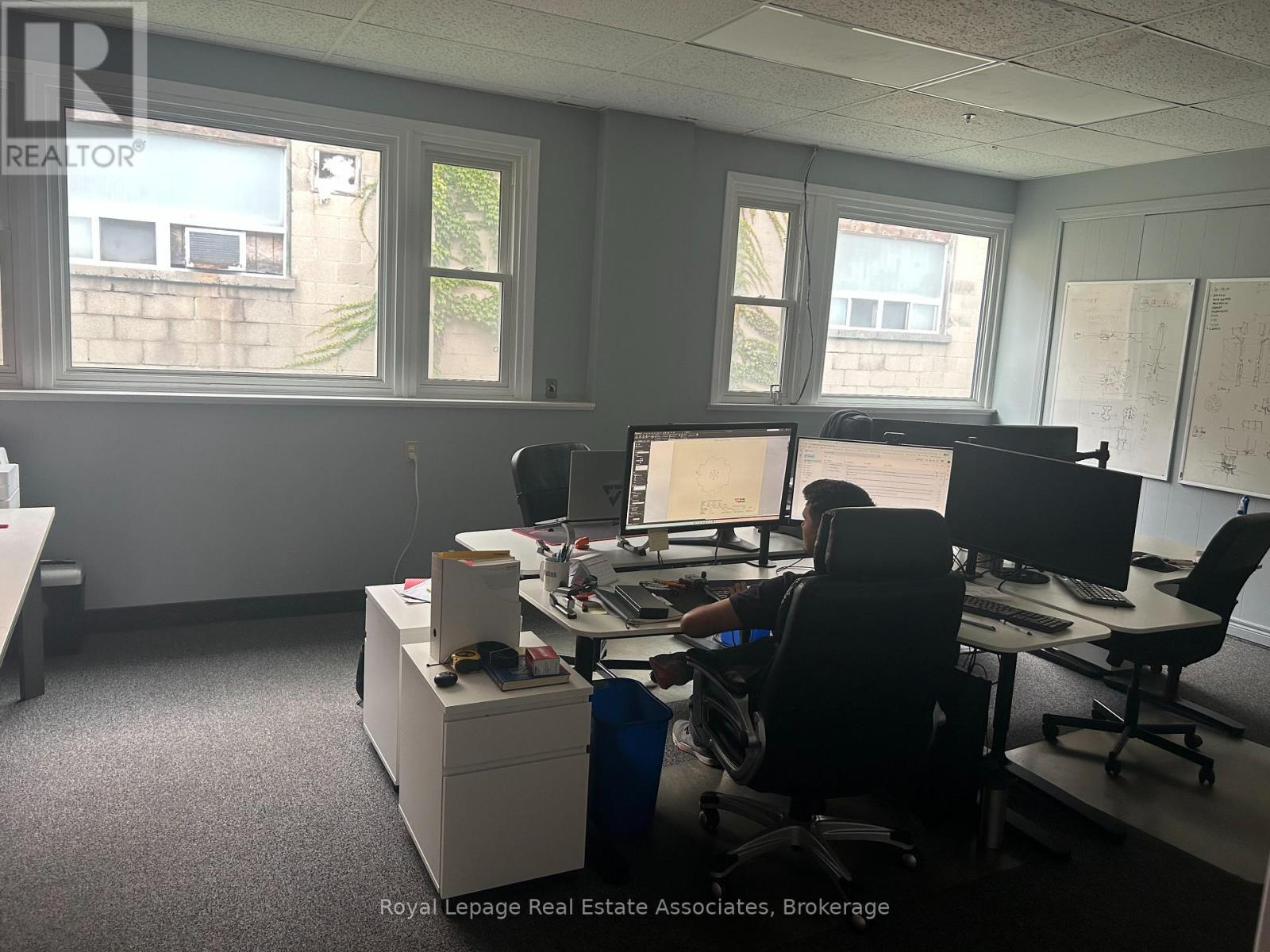 












2 - 153 PERTH STREET

,
Halton Hills,




Ontario
L7J1C9

