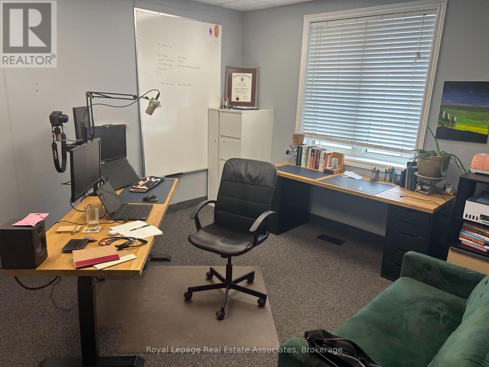 












2 - 153 PERTH STREET

,
Halton Hills,




Ontario
L7J1C9

