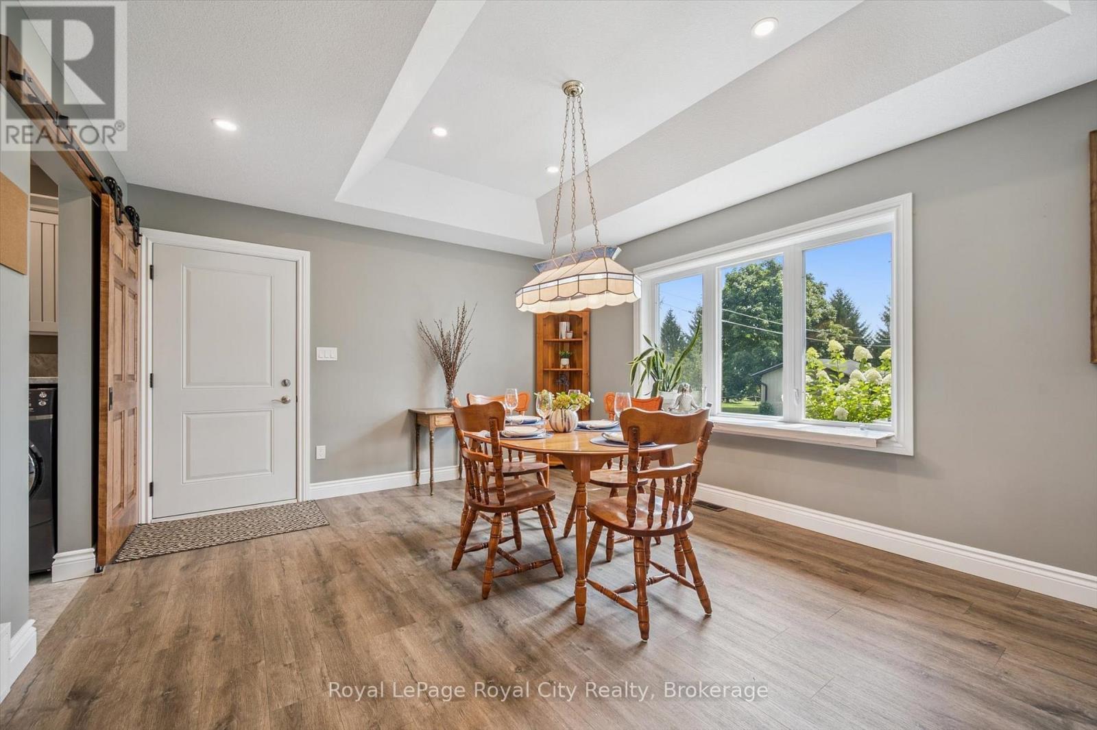 












100 HARRIS CRESCENT

,
Southgate,




Ontario
N0G2L0

