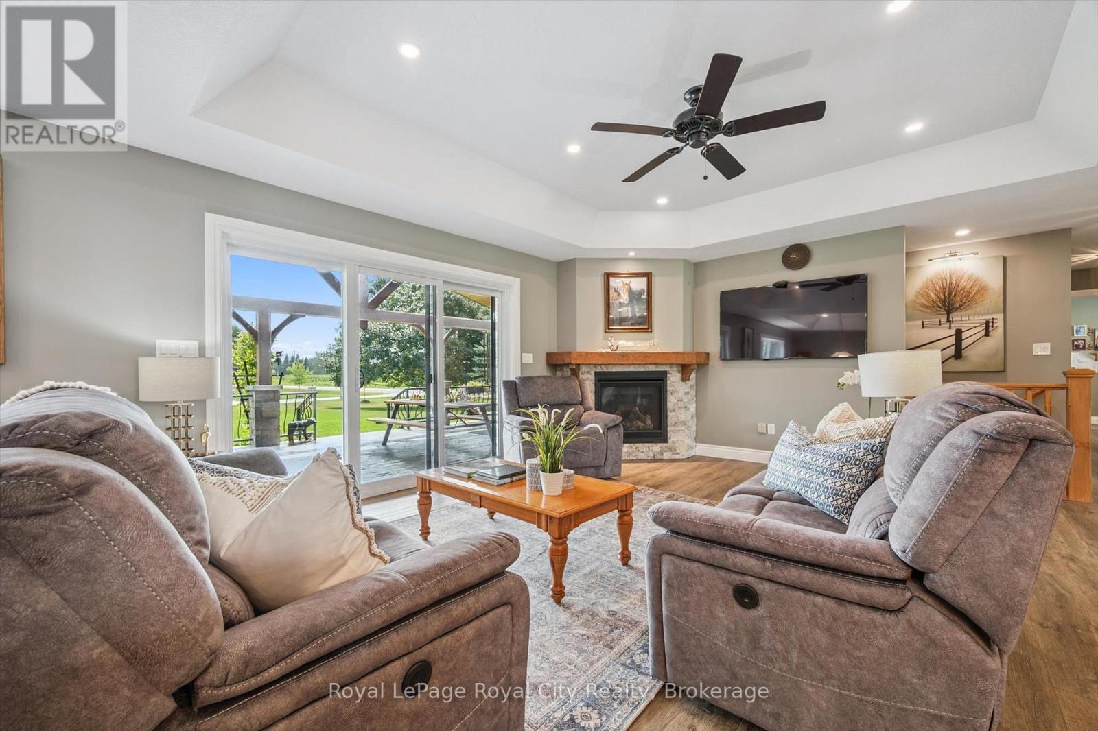 












100 HARRIS CRESCENT

,
Southgate,




Ontario
N0G2L0

