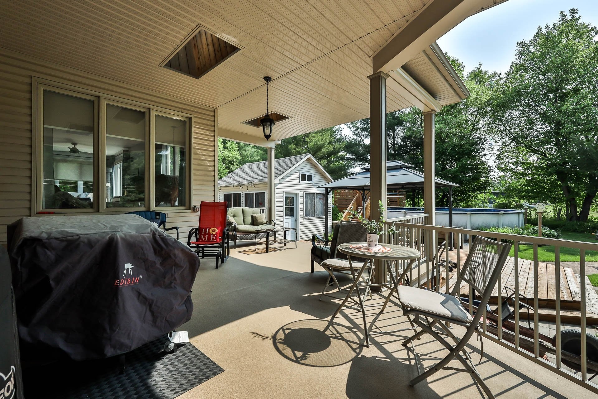 









38


Ch. du Vol-à-Voile

,
L'Ange-Gardien,




QC
J8L4M8

