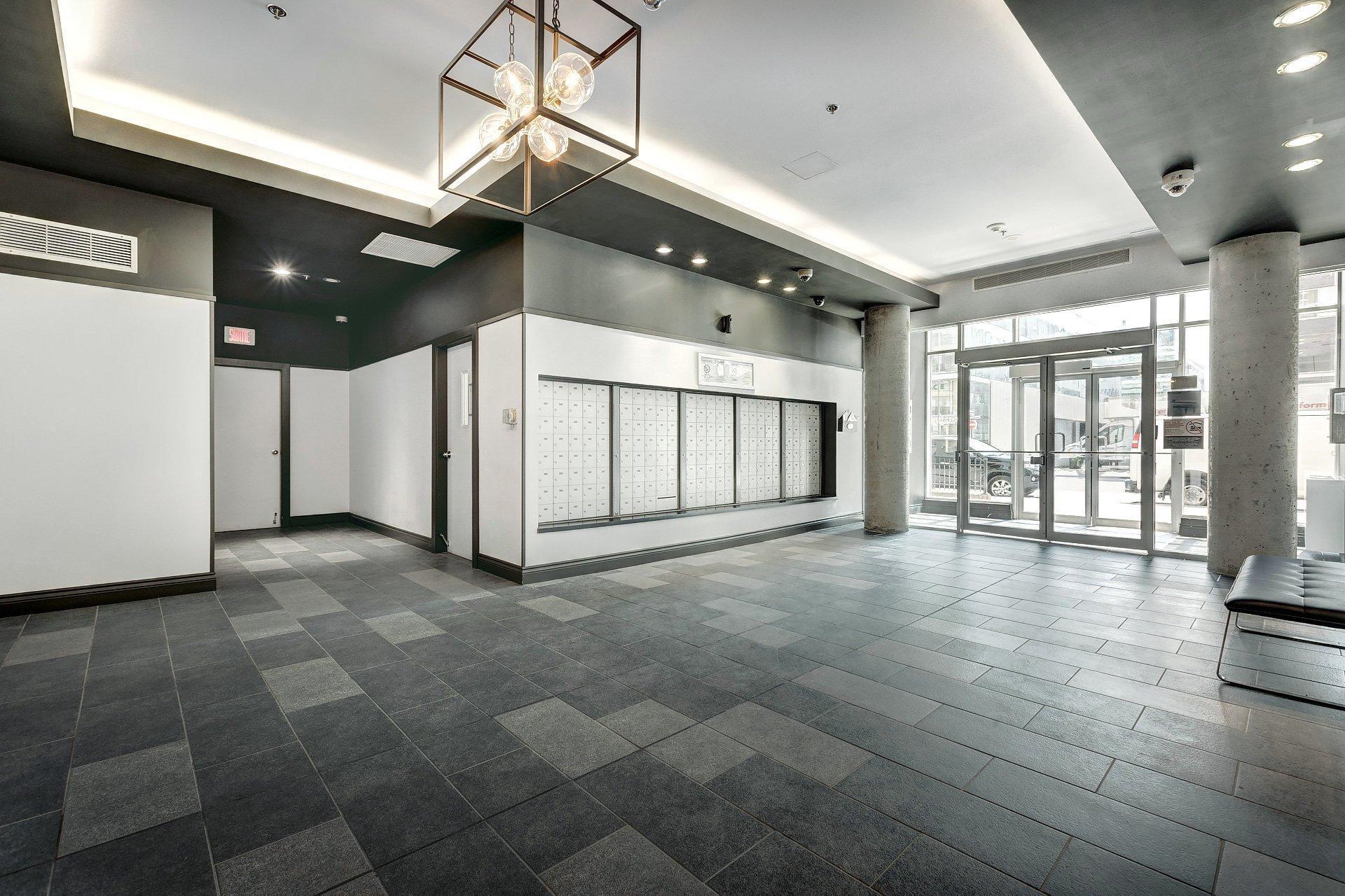 









1225


Rue Notre-Dame O.

, 622,
Montréal (Ville-Marie),




QC
H3C6S3

