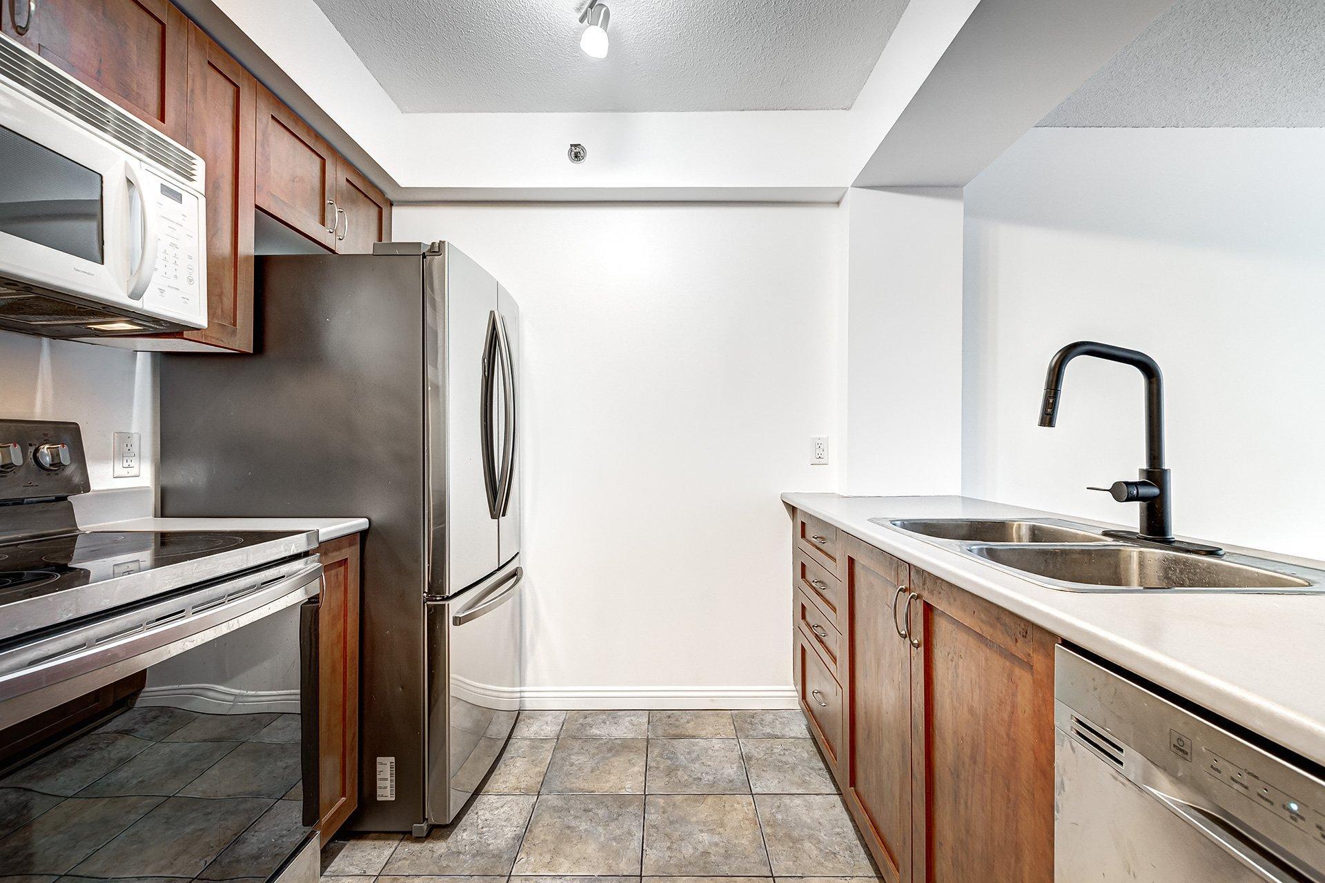 









1225


Rue Notre-Dame O.

, 622,
Montréal (Ville-Marie),




QC
H3C6S3

