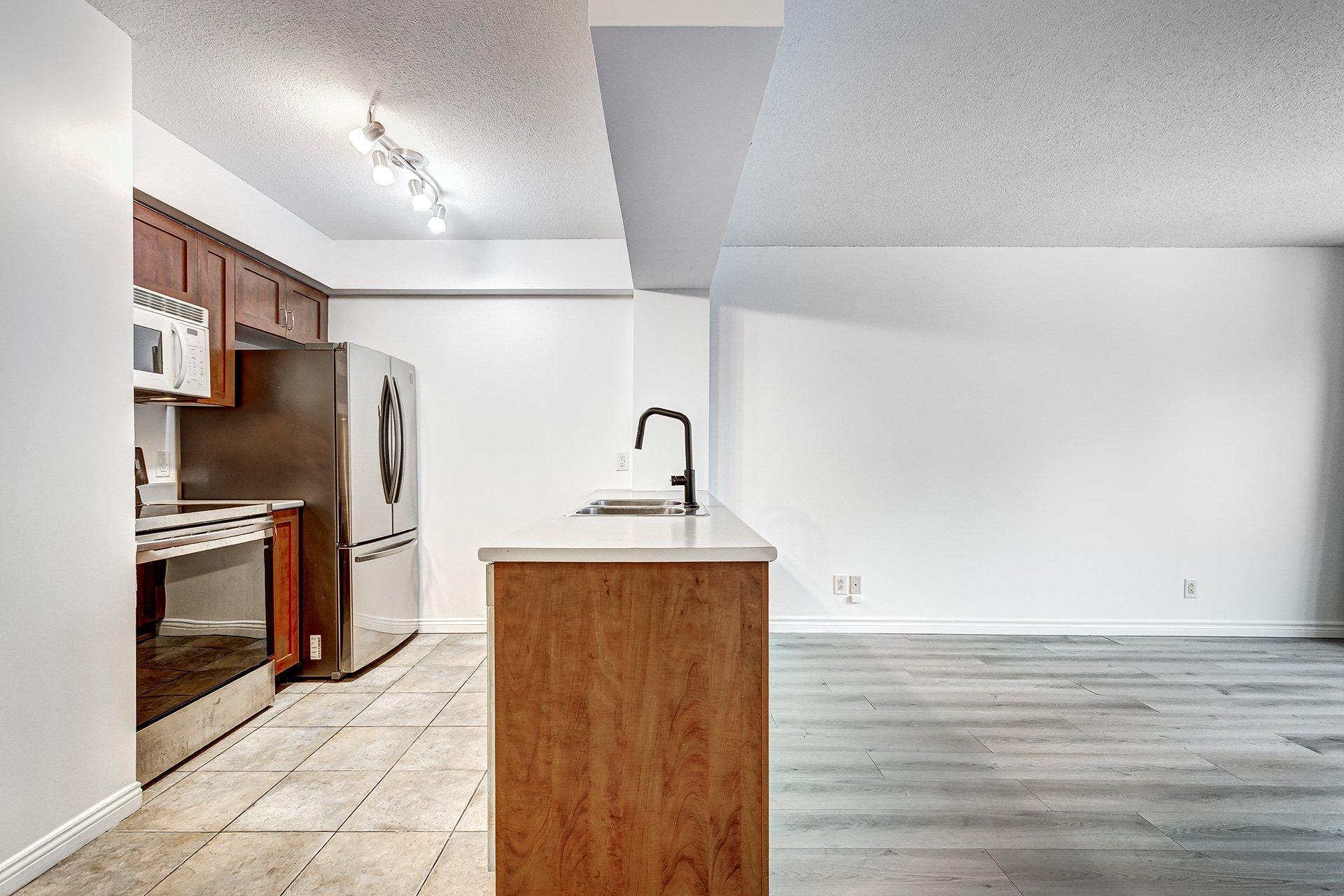 









1225


Rue Notre-Dame O.

, 622,
Montréal (Ville-Marie),




QC
H3C6S3

