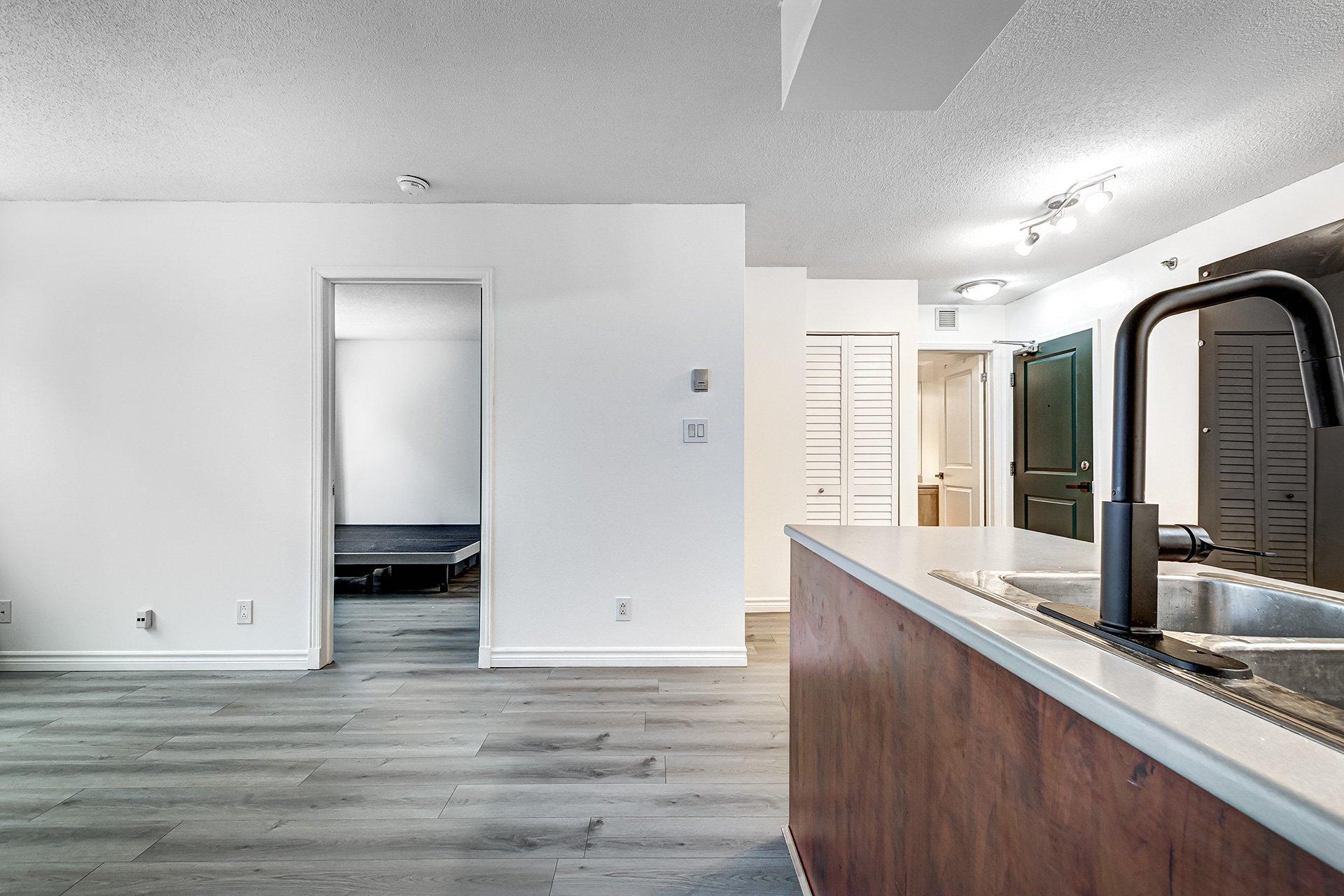 









1225


Rue Notre-Dame O.

, 622,
Montréal (Ville-Marie),




QC
H3C6S3

