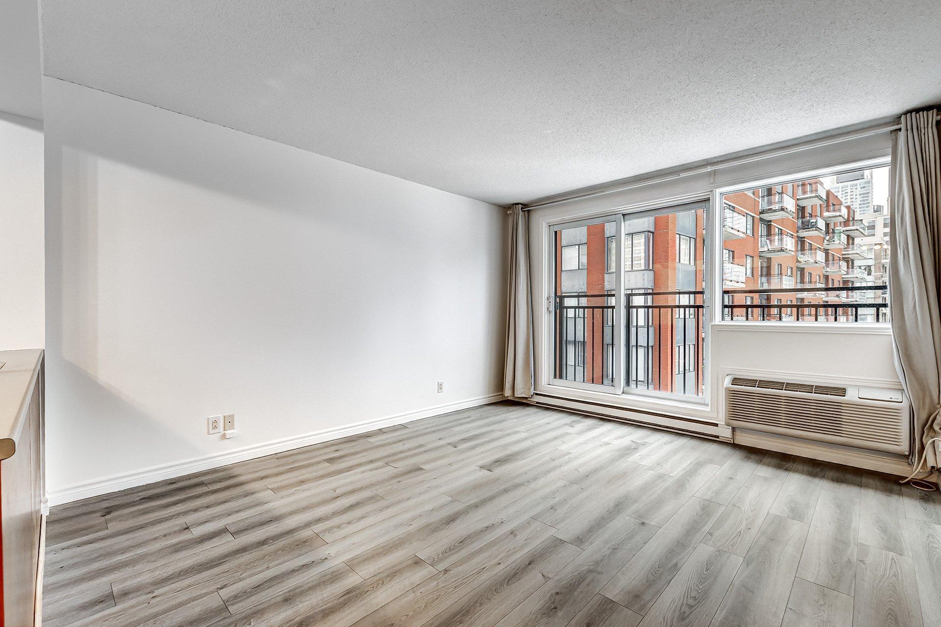 









1225


Rue Notre-Dame O.

, 622,
Montréal (Ville-Marie),




QC
H3C6S3

