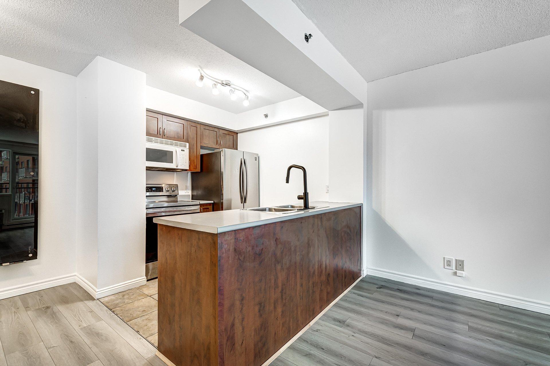 









1225


Rue Notre-Dame O.

, 622,
Montréal (Ville-Marie),




QC
H3C6S3

