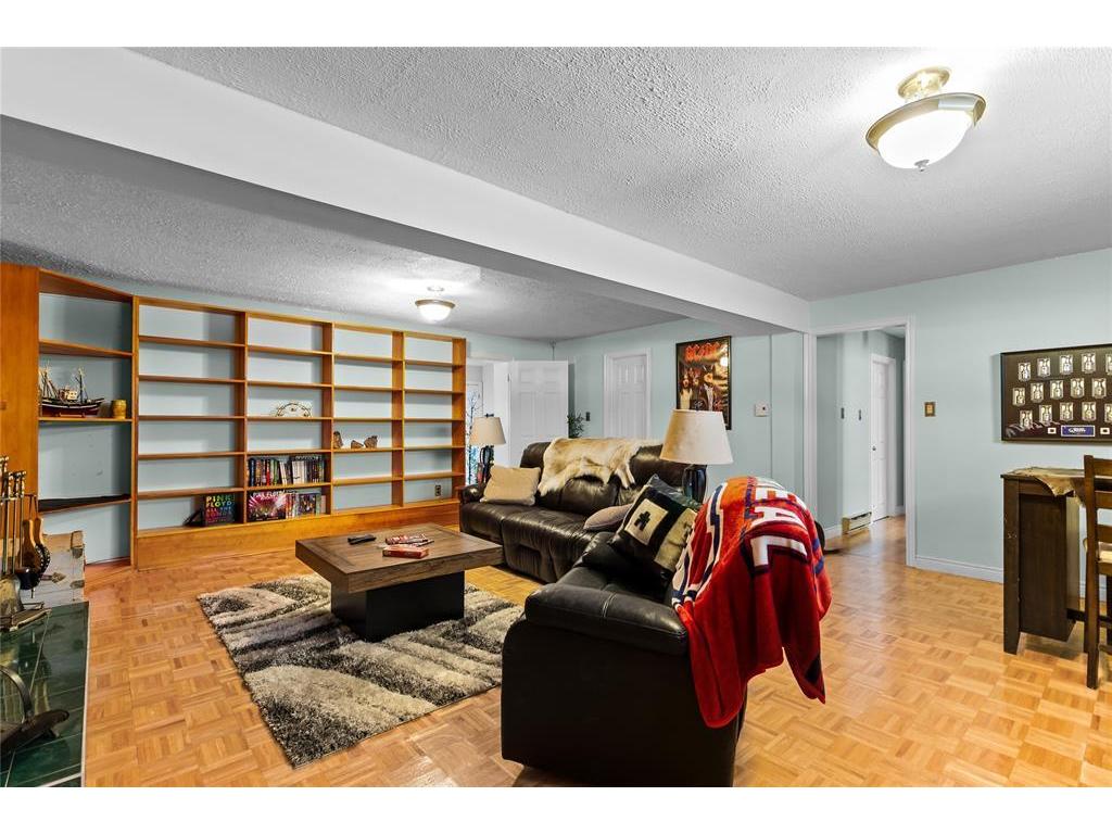 









21


Windemere

Place,
Conception Bay South,




NL
A1W 4V4

