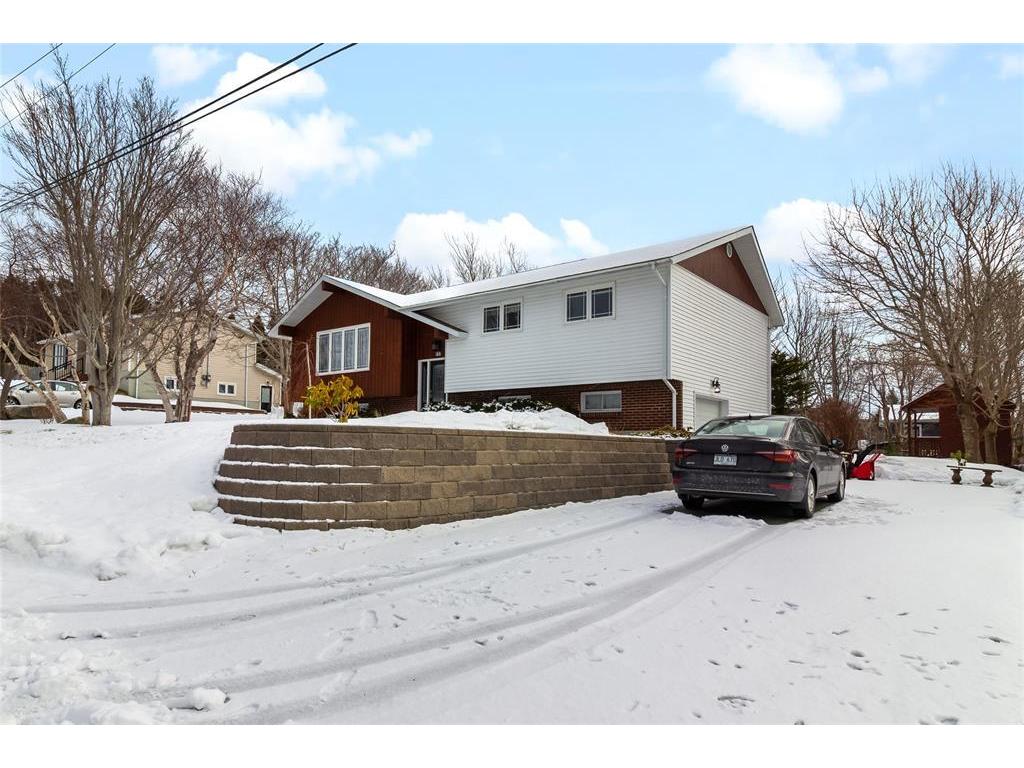 









21


Windemere

Place,
Conception Bay South,




NL
A1W 4V4

