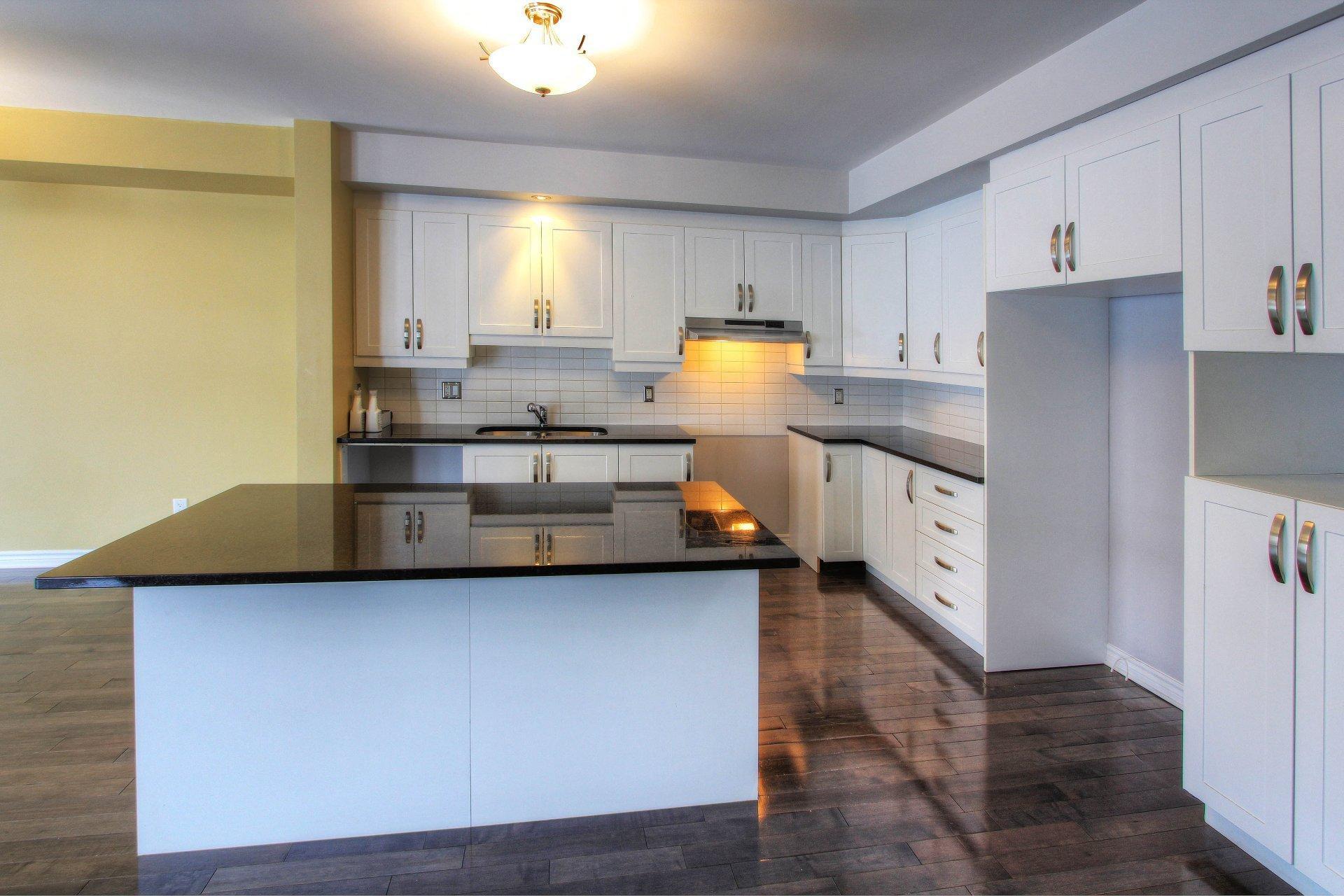 









87


Rue Georges-Lebel

,
Gatineau (Aylmer),




QC
J9J0Y1

