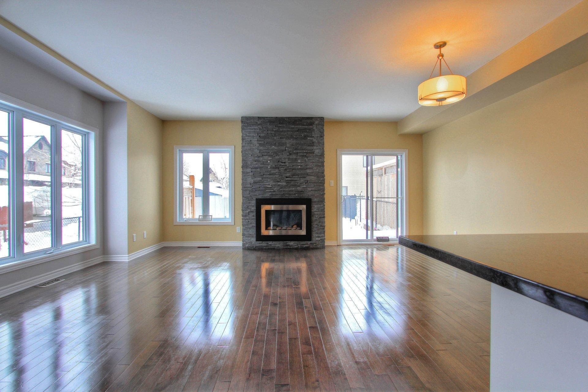 









87


Rue Georges-Lebel

,
Gatineau (Aylmer),




QC
J9J0Y1

