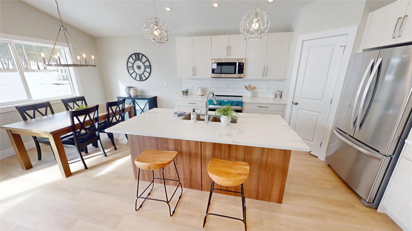 









331


Legacy Lookout

,
Cranbrook,




BC
V1C 0E4

