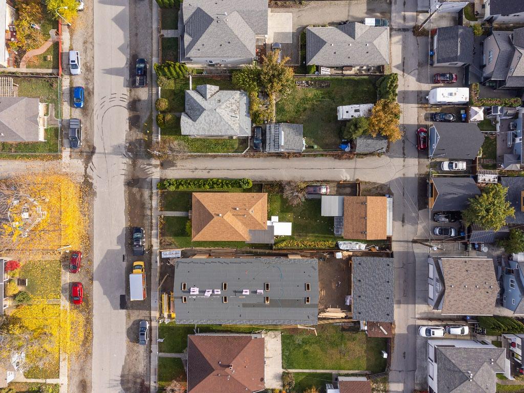 









795


Lawson

Avenue,
Kelowna,




BC
V1Y 6S9

