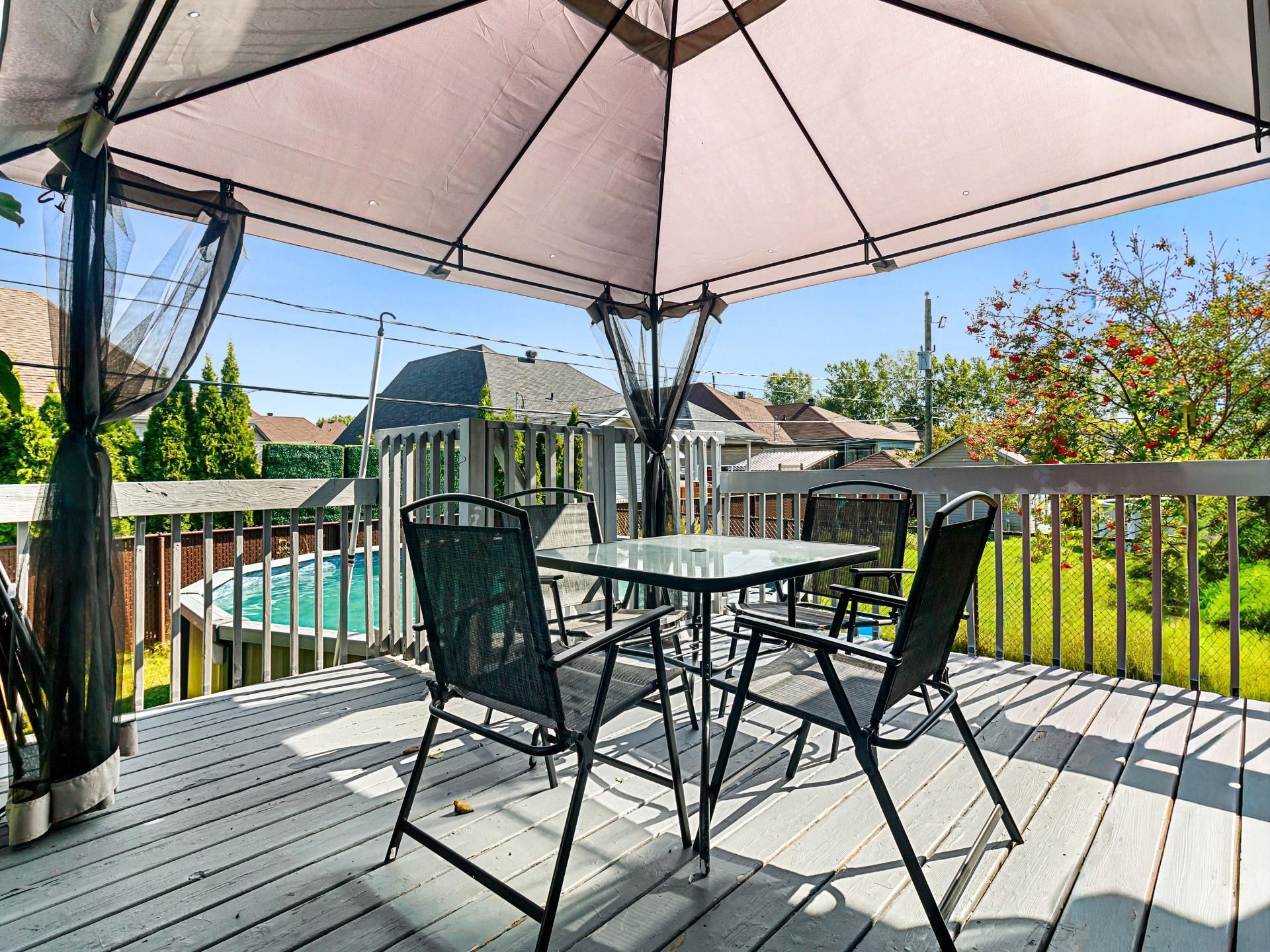 









3262


Rue De La Brisardière

,
Longueuil (Saint-Hubert),




QC
J3Y0C2

