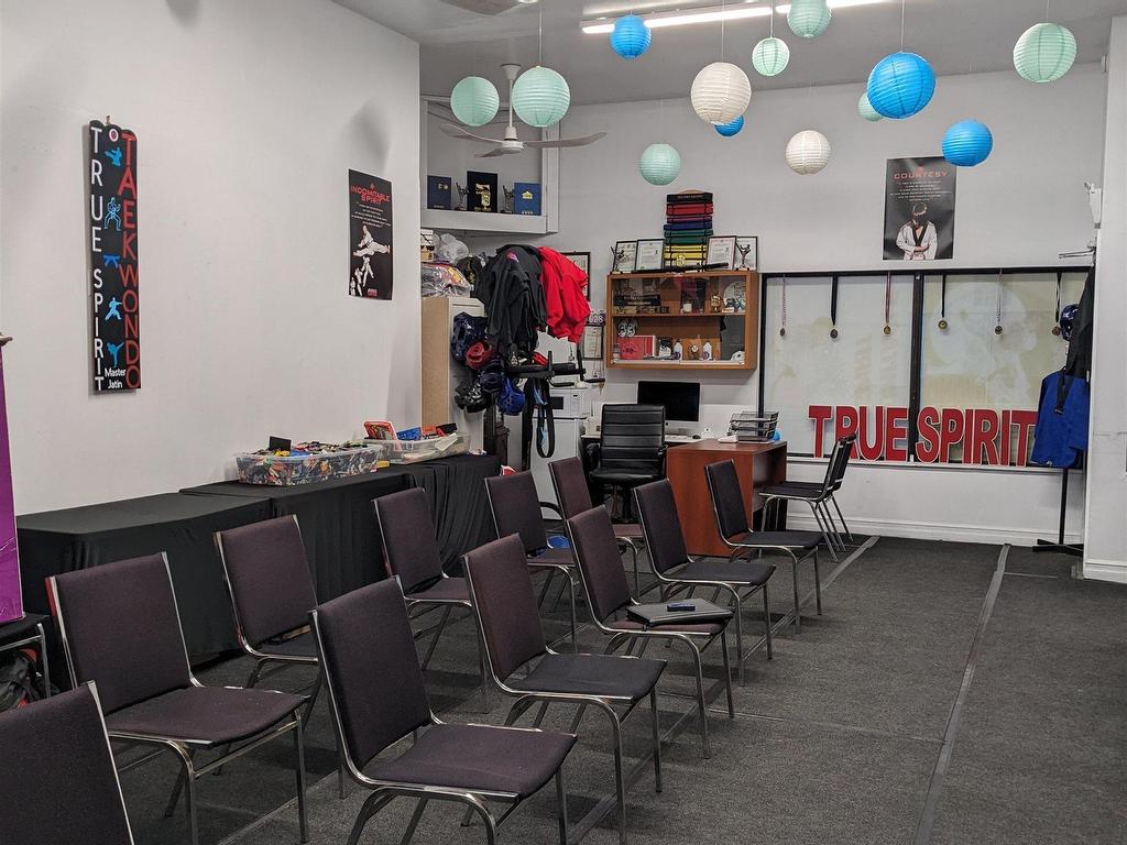 












#5 54 Union Street

,
Glace Bay,




NS
B1A 2P5

