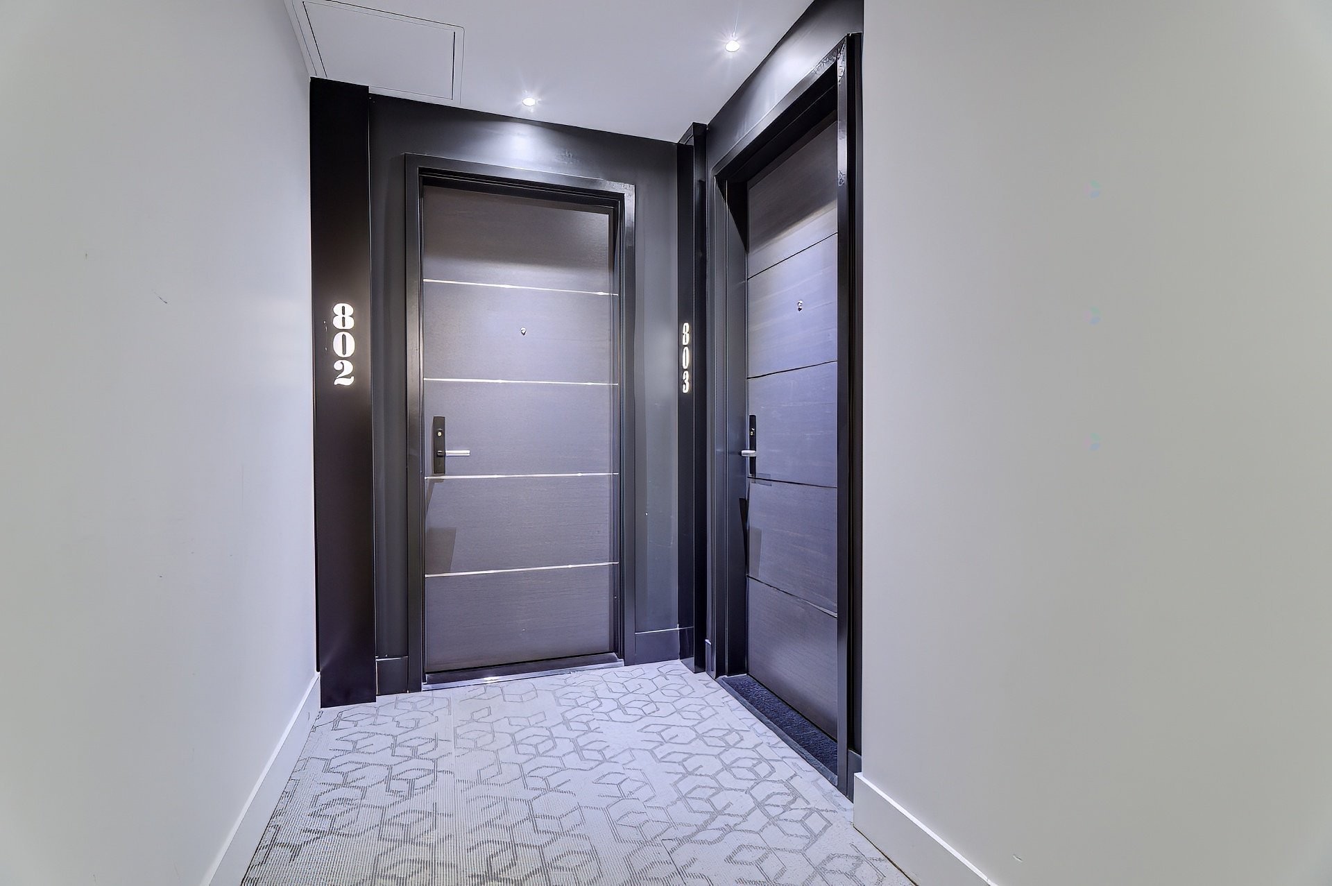 









1320


Rue Olier

, 802,
Montréal (Le Sud-Ouest),




QC
H3C0Y8

