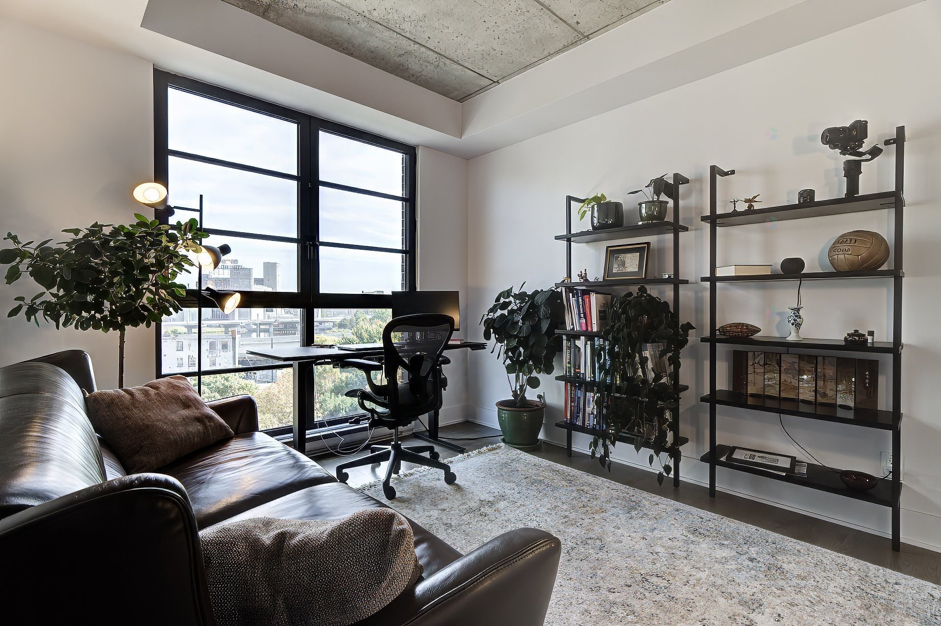 









1320


Rue Olier

, 802,
Montréal (Le Sud-Ouest),




QC
H3C0Y8

