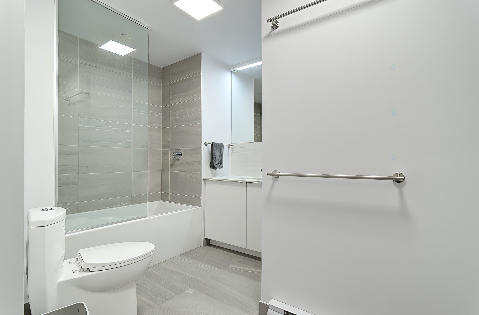 









1320


Rue Olier

, 802,
Montréal (Le Sud-Ouest),




QC
H3C0Y8

