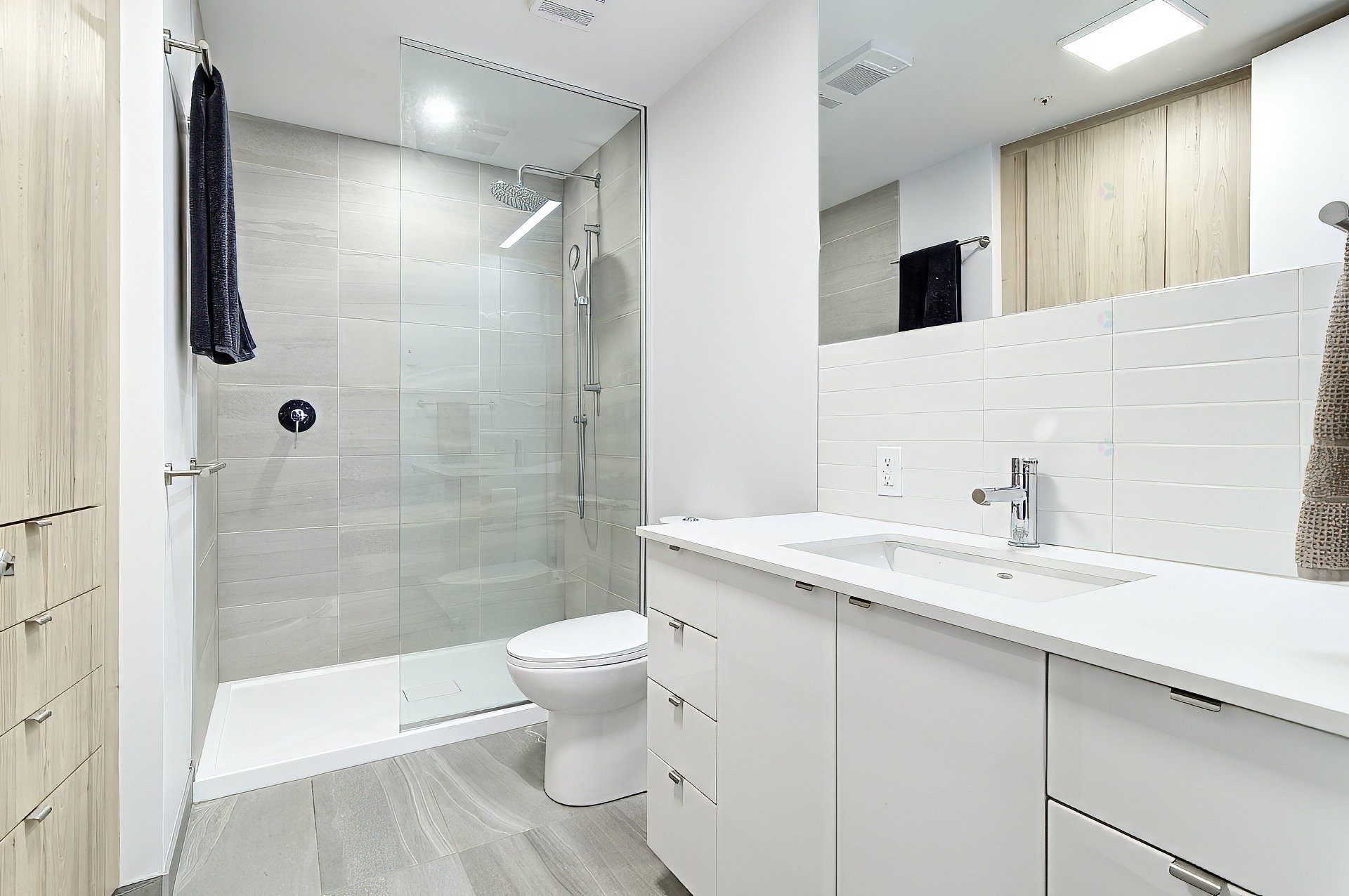 









1320


Rue Olier

, 802,
Montréal (Le Sud-Ouest),




QC
H3C0Y8

