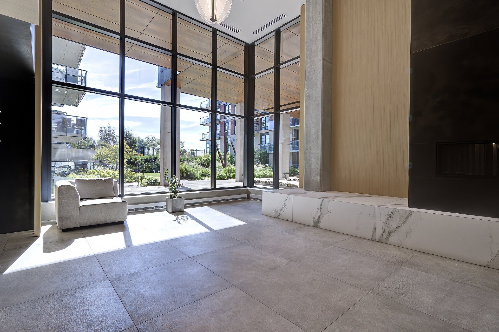 









1320


Rue Olier

, 802,
Montréal (Le Sud-Ouest),




QC
H3C0Y8

