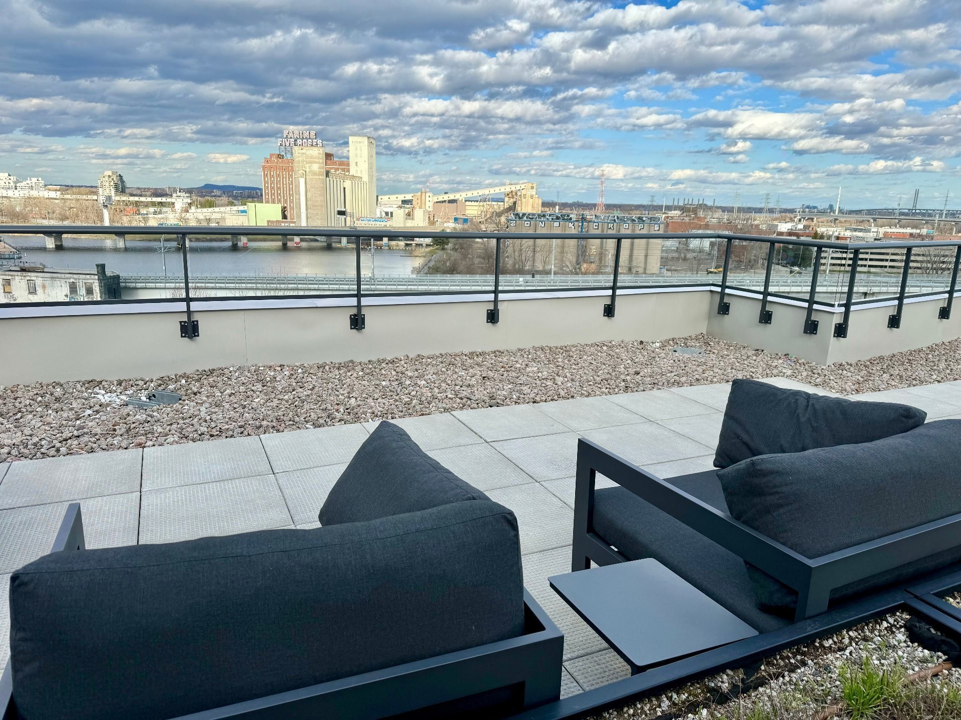 









1320


Rue Olier

, 802,
Montréal (Le Sud-Ouest),




QC
H3C0Y8

