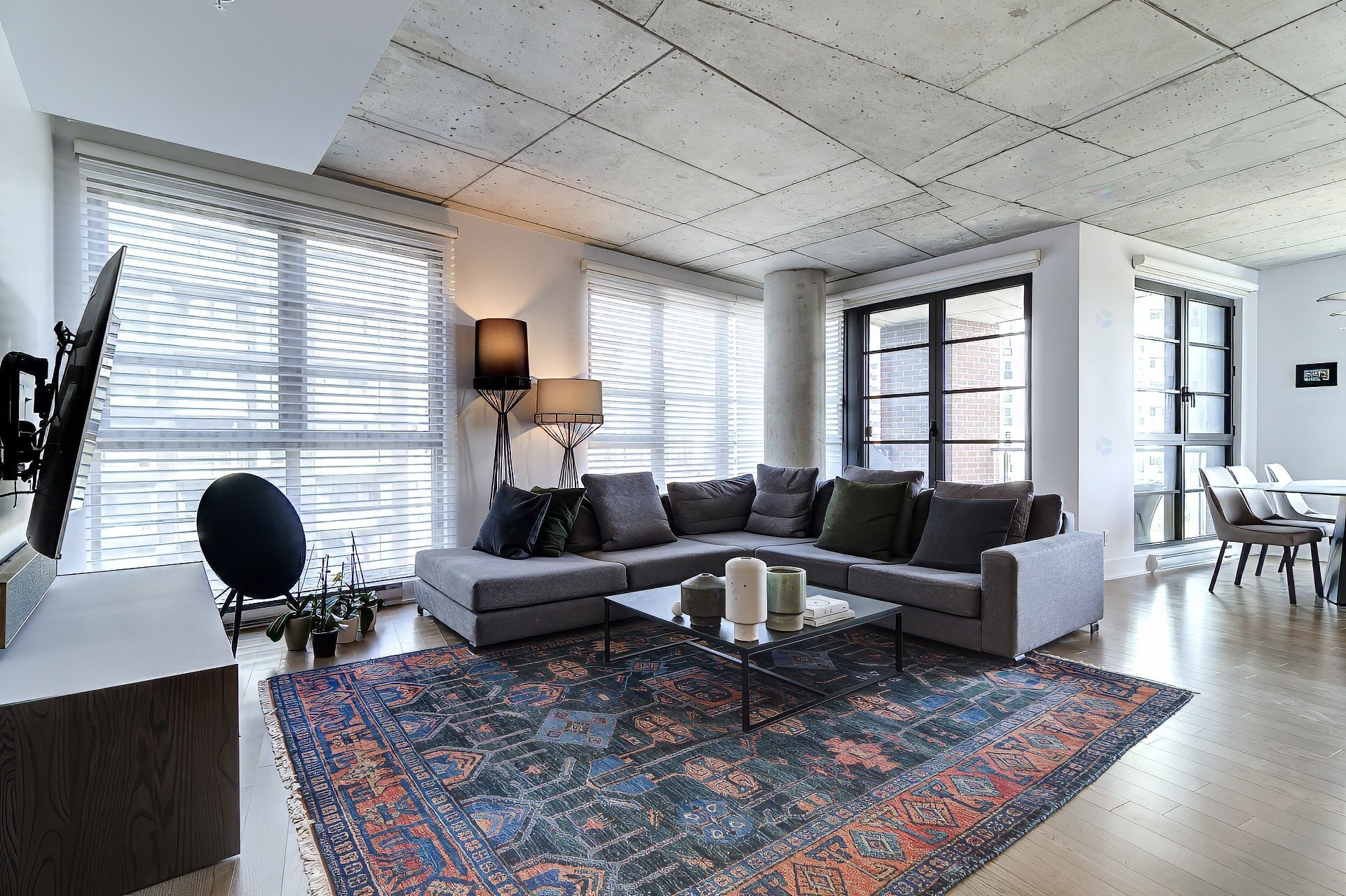 









1320


Rue Olier

, 802,
Montréal (Le Sud-Ouest),




QC
H3C0Y8

